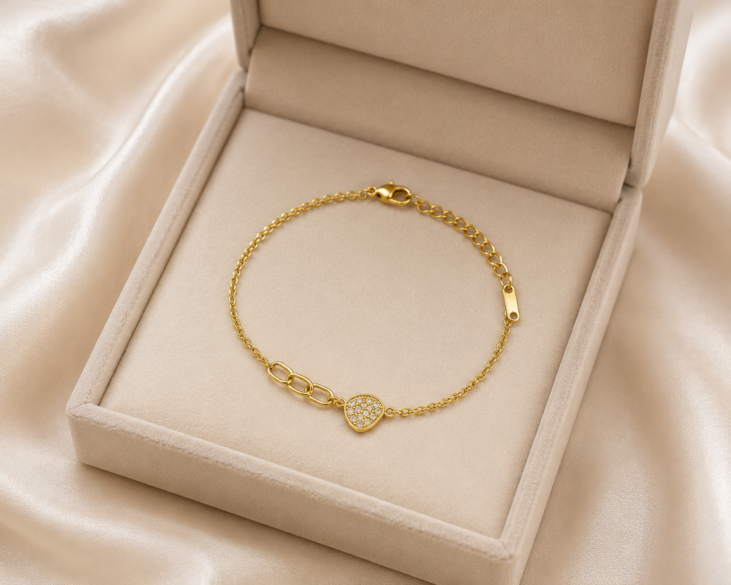 Gold Heart Bracelet for Women | Delicate Heart Charm Chain Bracelet | Adjustable Gold-Tone Bracelet with Sparkling Heart Pendant