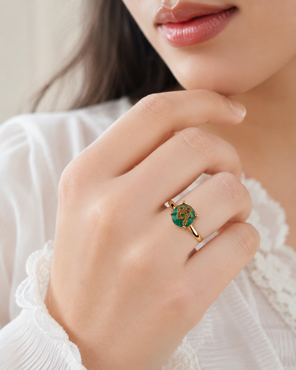 Green Crystal Ring for Women | Adjustable Oval White Stone Ring with Sparkling Zircon Design | Elegant Fashion Finger Ring (Copy)